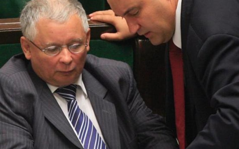 Zmarły w katastrofie smoleńskiej Przemysław Gosiewski (na zdjęciu z Jarosławem Kaczyńskim) walczył o
