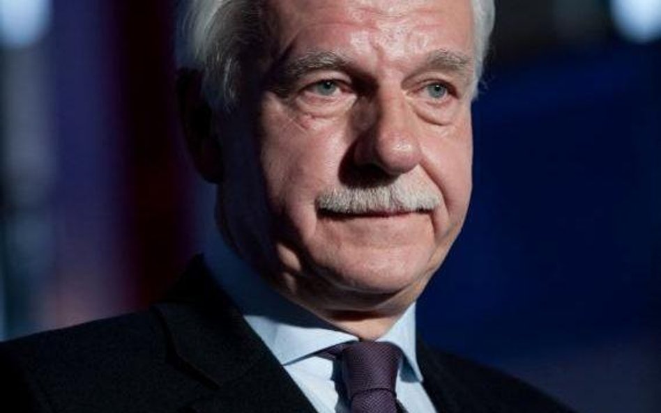 Olechowski dla "Rz": Zimna wojna to zły scenariusz dla Polski