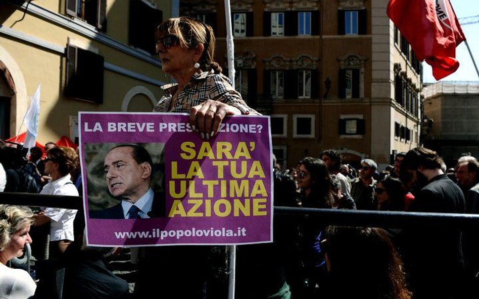 "To twoja ostatnia akcja" - Włosi protestują przeciwko Berlusconiemu