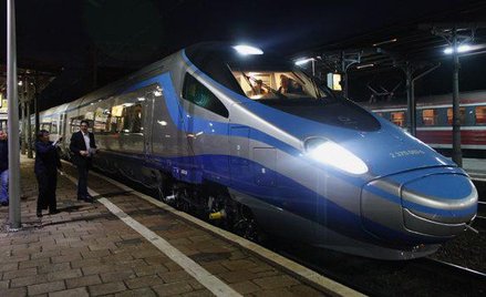 Pendolino ma być konkurencyjne nie tylko w porównaniu z podróżą samochodem, ale także samolotem