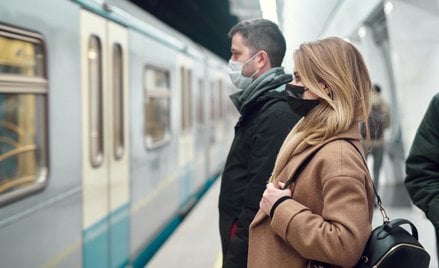 Koronawirus: wyproszą z pociągu za brak maseczki - projekt ustawy