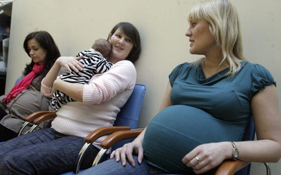 Zaburzenia pracy gruczołu tarczowego mogą utrudniać ciążę