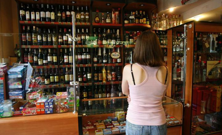 Liczba punktów sprzedaży alkoholu powinna być dostosowana do potrzeb ograniczania jego dostępności.
