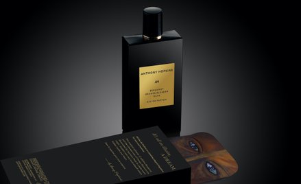 Anthony Hopkins ma Oscara – i własne perfumy. Cel? Szczytny