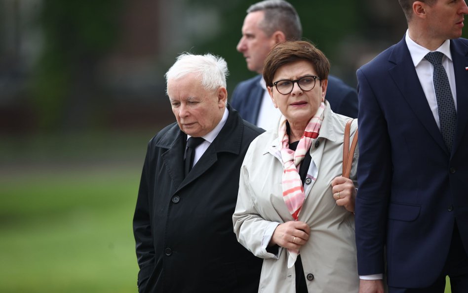 Jarosław Kaczyński i Beata Szydło