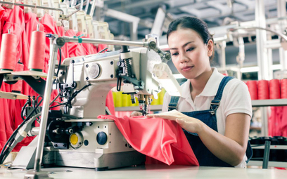Ochrona pracowników branży odzieżowej poza Unią Europejską