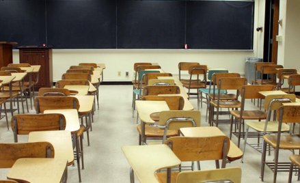 Dowiemy się, jak długo pracuje polski nauczyciel