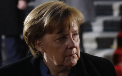 Uporczywe milczenie Angeli Merkel jest aż nazbyt wymowne.