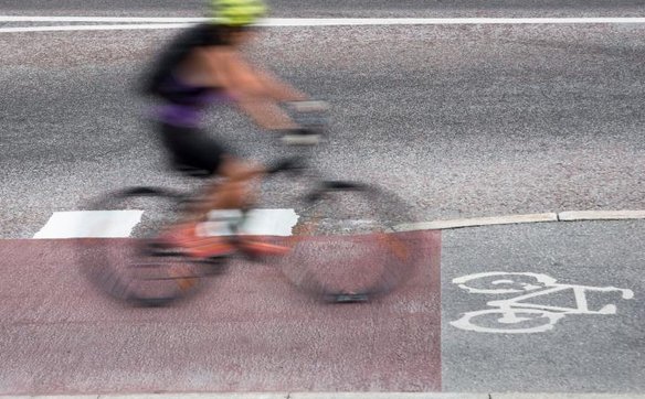 Oprócz budowy ścieżki rowerowej, projekt obejmuje także przebudowę nitki alei „Solidarności” w kieru