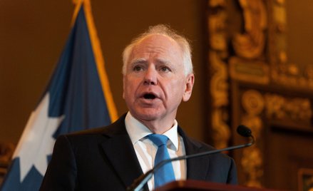 Gubernator Minnesoty Tim Walz