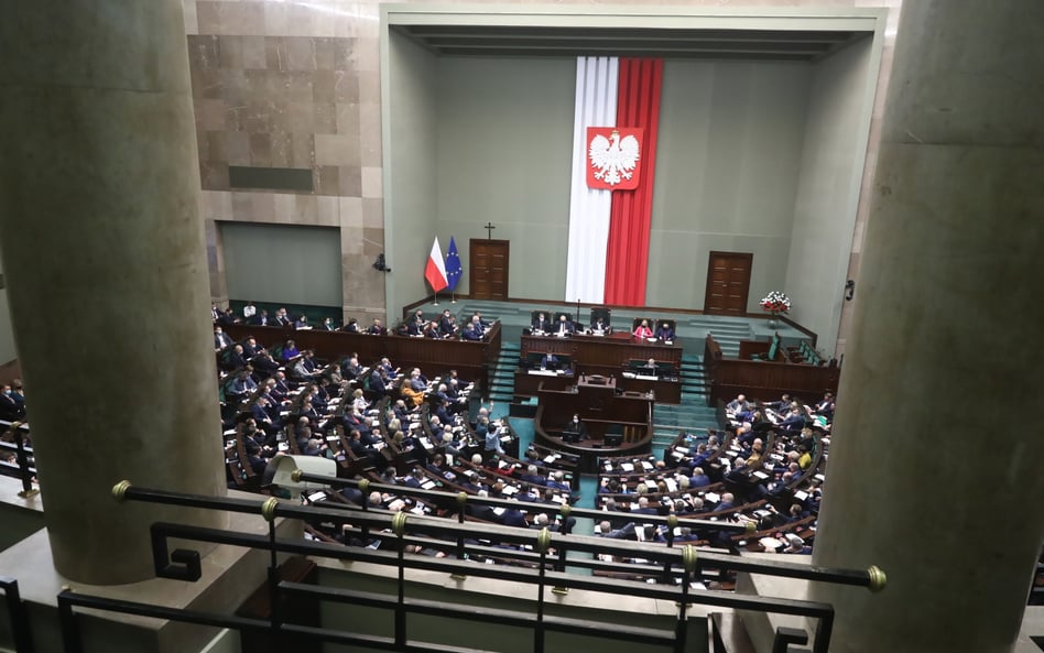 Budowa muru na granicy. Ustawa trafi do prezydenta