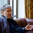 Wybitny izraelski pisarz Amos Oz, jeden z sygnatariuszy listu do premiera Benjamina Netanyahu
