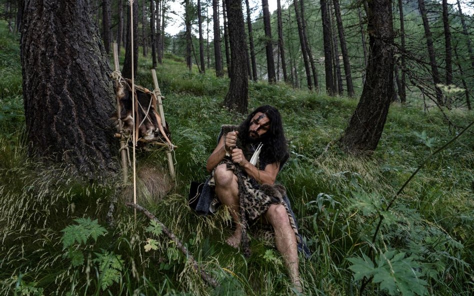 Żyć jak Neandertalczyk. Włoch oferuje kurs przetrwania