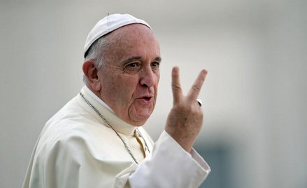 Papieżu, weź sobie uchodźców do Watykanu!