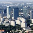 Jedna z agencji oferuje w Warszawie 72-metrowy apartament za 2,9 mln zł, co daje stawkę 39 tys. zł z