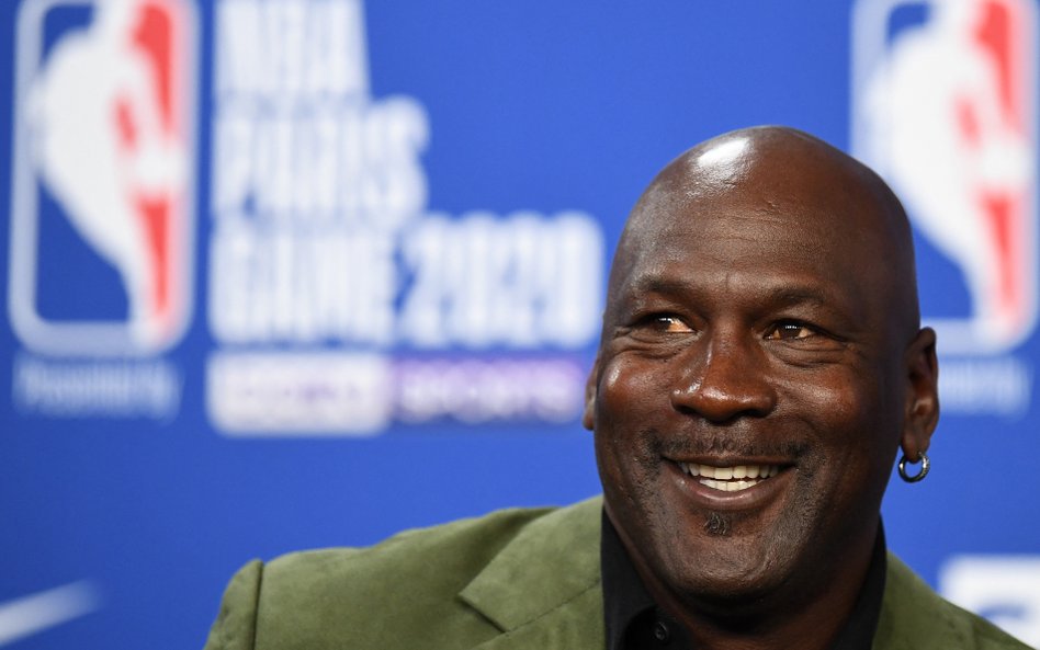 Michael Jordan kilka tygodni temu sprzedał pakiet większościowy akcji Hornets za 3 mld dolarów. To p