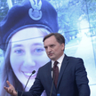 Minister sprawiedliwości, prokurator generalny Zbigniew Ziobro podczas briefingu prasowego w Prokura