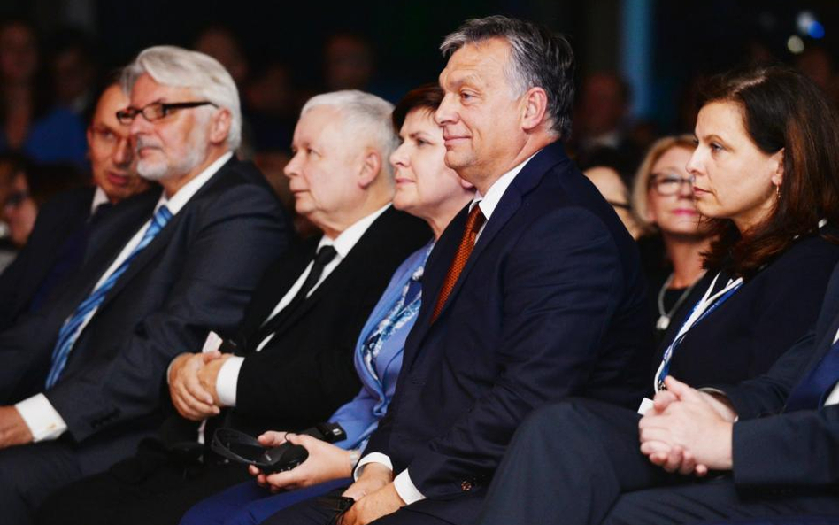 W 2016 roku w trakcie Forum lider PiS Jarosław Kaczyński i premier Węgier Viktor Orban wystąpili wsp