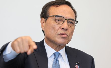 Były prezes i dyrektor generalny Suntory Holdings Takeshi Niinami