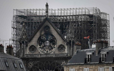 Kwestia odbudowy kayedry Notre Dame będzie tematem wielu debat we Francji