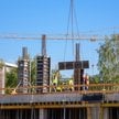 Fiskus przypomniał, że dla budynków niemieszkalnych roczna stawka amortyzacyjna wynosi 2,5 proc., w 