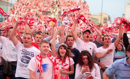 Strefa kibica pod warszawskim PKiN podczas meczu Polska-Czechy, Euro 2012