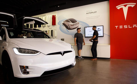 Tesla rośnie w zawrotnym tempie
