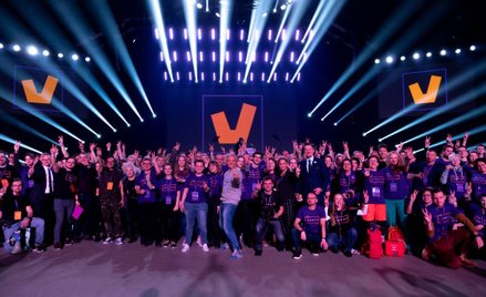 Robert Biedroń prowadzi do wojny