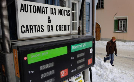 Więcej bezrobotnych Szwajcarów, ale inflacja ostro w dół