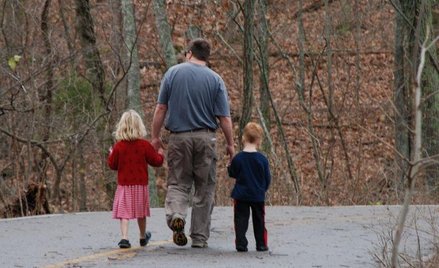 Rzecznik interweniuje ws. przyznawania przez ZUS zasiłku macierzyńskiego dla ojców