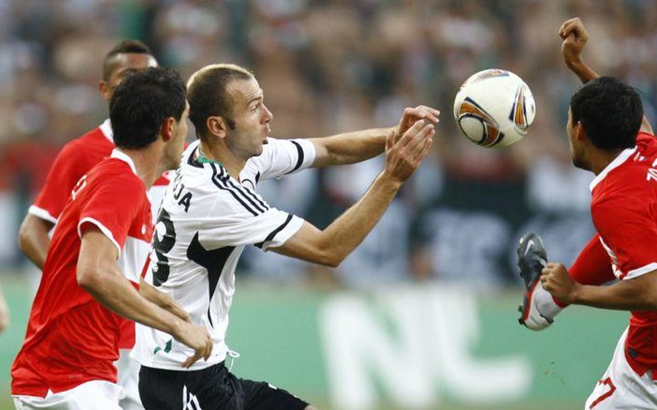 Mecz Legia Warszawa - Spartak Moskwa. Na zdjęciu Danijel Liuboja i Aleksander Zotow