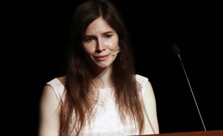 Amanda Knox podczas konferencji prasowej. Amerykanka została uniewinniona od zarzutu zabójstwa swoje