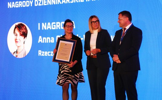 Anna Cieślak-Wróblewska, dziennikarka „Rzeczpospolitej”, Agnieszka Wachnicka, wiceprezes ZBP oraz Ta