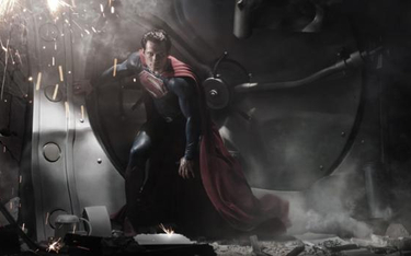 Henry Cavill w swej pierwszej dużej roli filmowej musi zmierzyć się z legendą Supermana