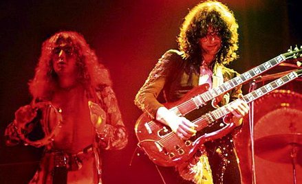 Robert Plant i Jimmy Page z filmu „The Songs Remains the Same” (1973)