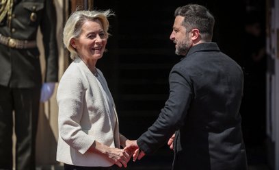 Ursula von der Leyen i Wołodymyr Zełenski
