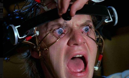 Kadr z filmu „Mechaniczna pomarańcza”