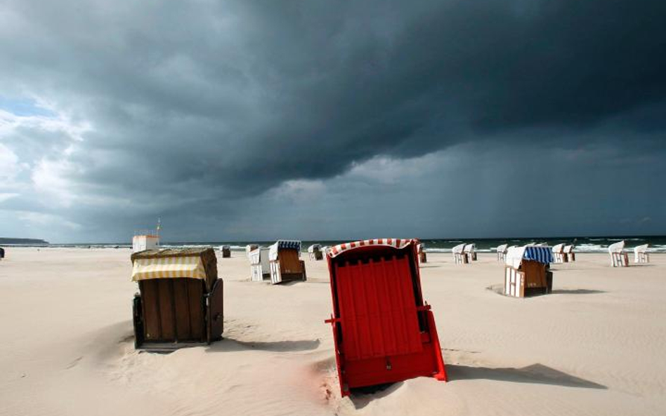 Niemcy, Rostock. Plaża przed burzą