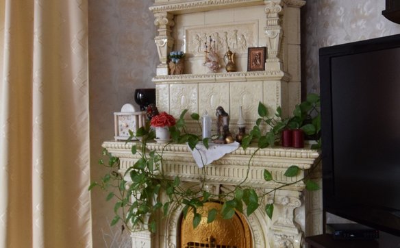 Ozdobą jednego z lokali jest zabytkowy piec kaflowy