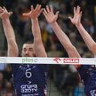 Pierwszy mecz finału sprzed roku. Blokuje ZAKSA – Dawid Konarski (z lewej) i Łukasz Wiśniewski