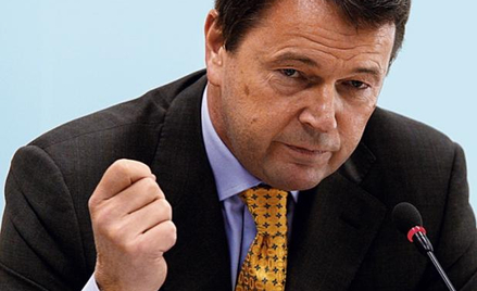 Zbigniew Jakubas może wyjść z batalii z bankami zwycięsko