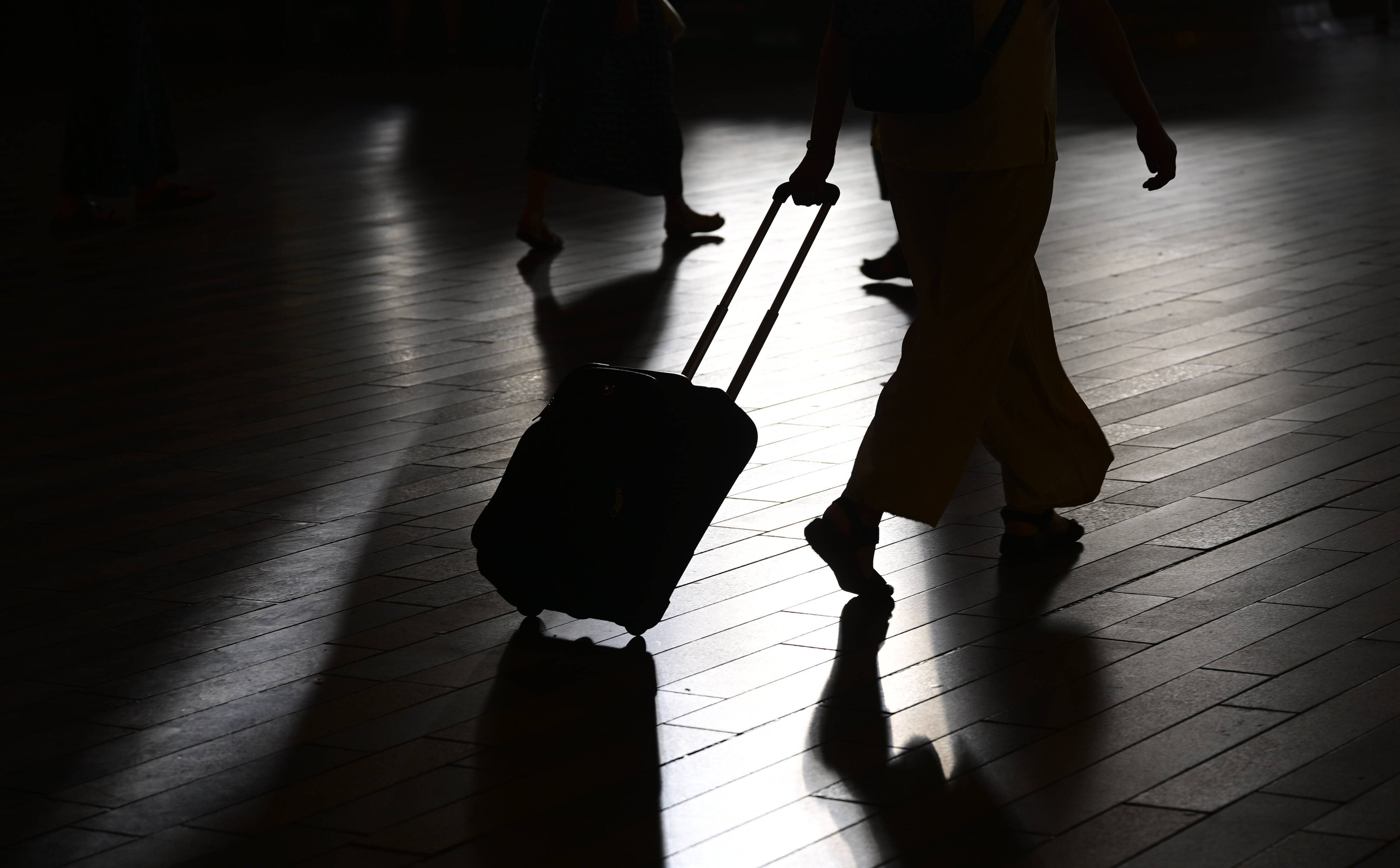 Jak pokonać napięcie związane ze zbliżającą się podróżą?