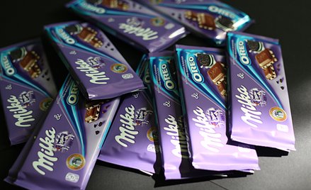 Mondelez jest właścicielem wielu znanych marek słodyczy, w tym Oreo, Milki czy Delicji.