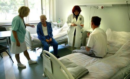 Powiaty alarmują, że obowiązek zawierania ubezpieczeń od zdarzeń medycznych zadłuży szpitale