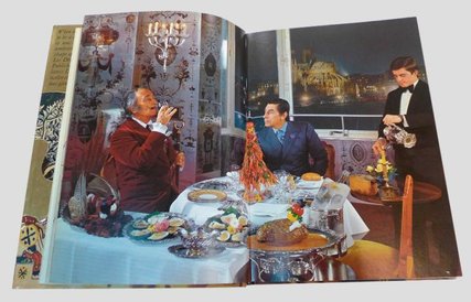 Bogato ilustrowany poradnik kulinarny Salvadora Dalego.