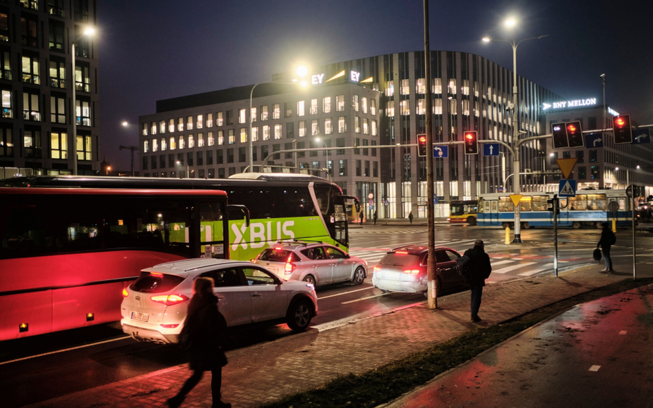 Krótka sława zarośniętej latarni. Wrocław zepsuł  atrakcję turystyczną