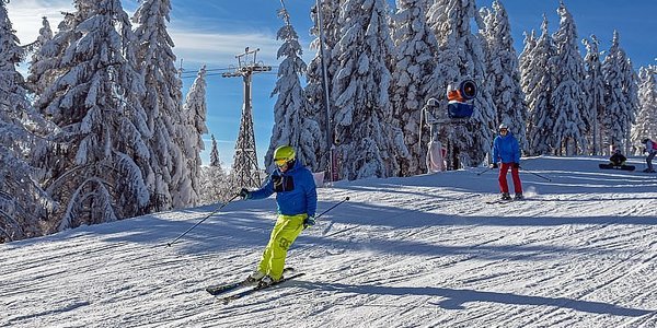 Parki światła, snowtubing, nowa wieża widokowa. Polskie ośrodki narciarskie gotowe na ferie