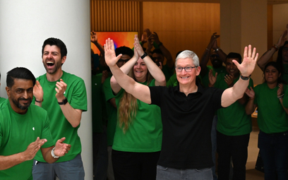 Prezes Tim Cook na otwarciu nowego sklepu Apple