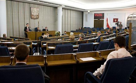 Konserwatywny budżet z wysokim deficytem przyjęty
