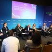 Uczestnicy panelu wyliczali zagrożenia dezinformacyjne, jakie pojawiają się w sieci w odniesieniu do
